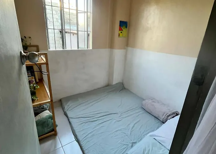 아파트 Cloud Homestay Near Bgc Sm Aura Market Market Garden View Former Makati *