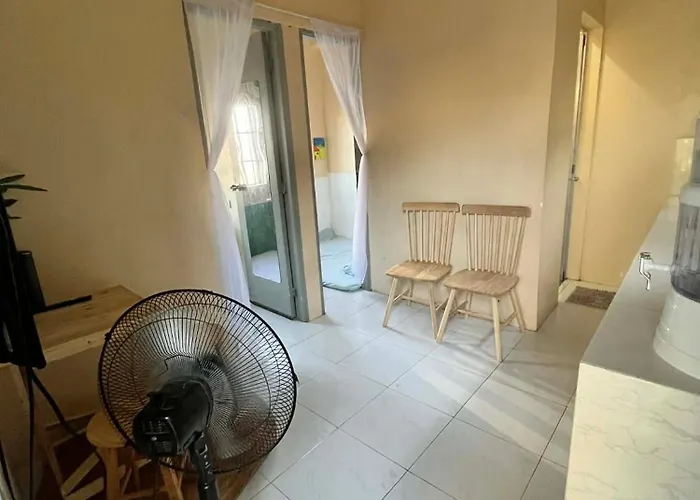 Cloud Fully Furnished 1bedroom-2 Bedroom Modern & Authentic * Manila
