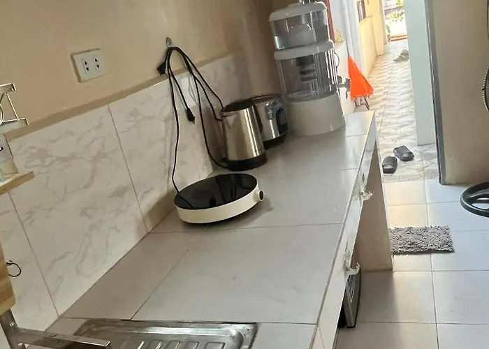 아파트 Cloud Homestay Near Bgc Sm Aura Market Market Garden View Former Makati *